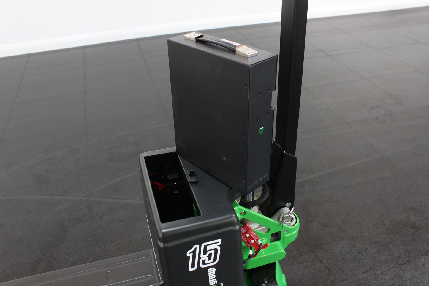 giraffe T15 Lithium 1.5T Powered Pallet truck