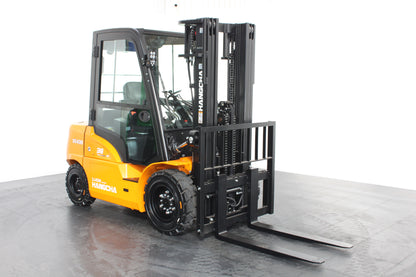 Hangcha XE438 3.8T | Full Cab Lithium Counterbalance | 4-Wheel Forklift
