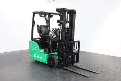 Hangcha XC318 1.8T | Half Cab Lithium Counterbalance | 3-Wheel Forklift