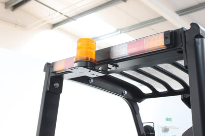 Hangcha XC318 1.8T | Half Cab Lithium Counterbalance | 3-Wheel Forklift