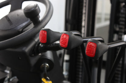 Hangcha XC318 1.8T | Half Cab Lithium Counterbalance | 3-Wheel Forklift
