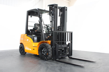 Hangcha XE435T 3.5T | Semi Cab Lithium Counterbalance | 4-Wheel Forklift