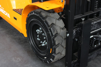 Hangcha XE435T 3.5T | Semi Cab Lithium Counterbalance | 4-Wheel Forklift