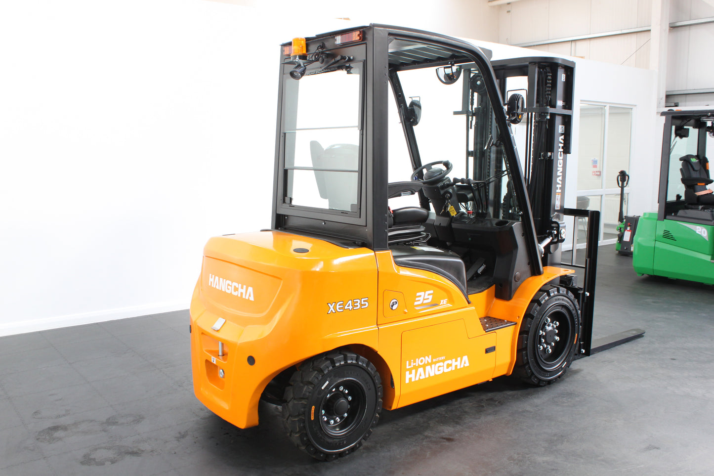 Hangcha XE435T 3.5T | Semi Cab Lithium Counterbalance | 4-Wheel Forklift