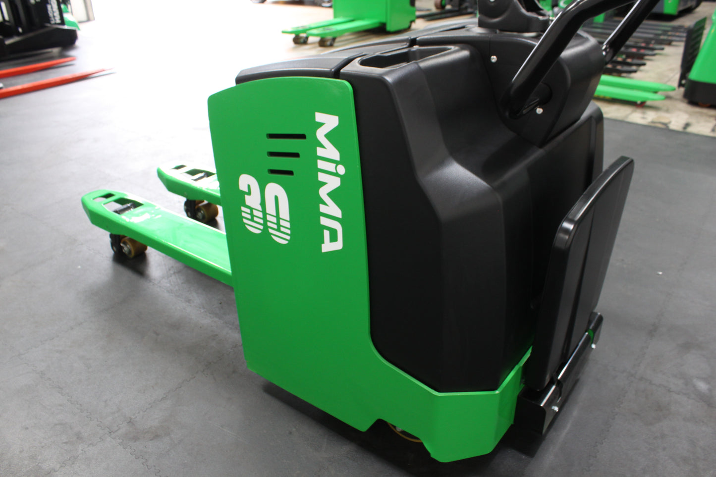 MiMA ME30 3.0Ton Heavy Duty Lithium Electric Stand-on Pallet truck