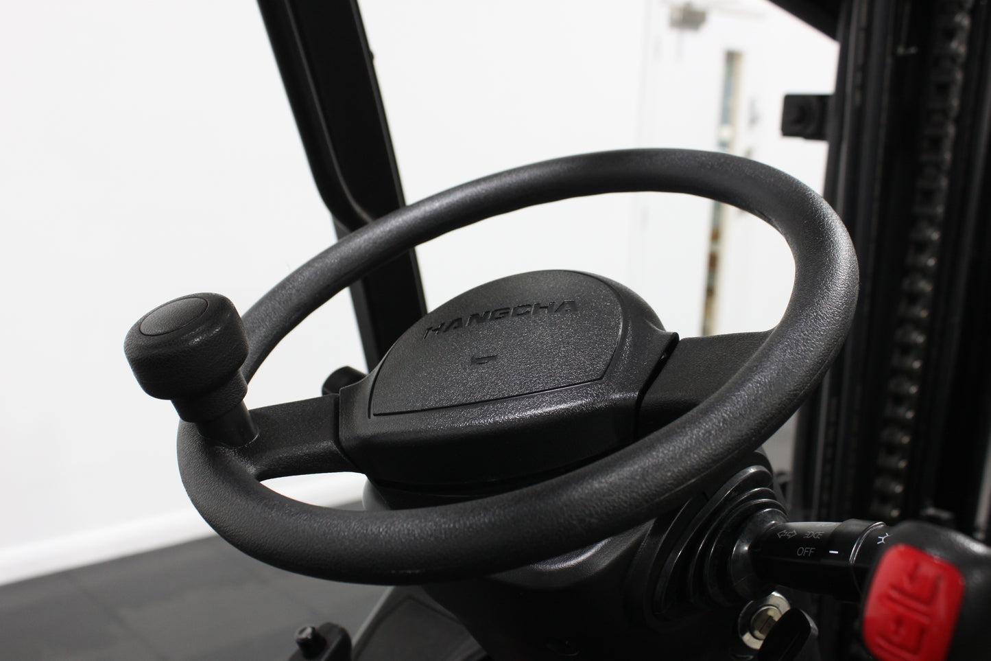 Hangcha XF2-25D 2.5T | Half Cab Diesel Counterbalance | 4-Wheel Forklift