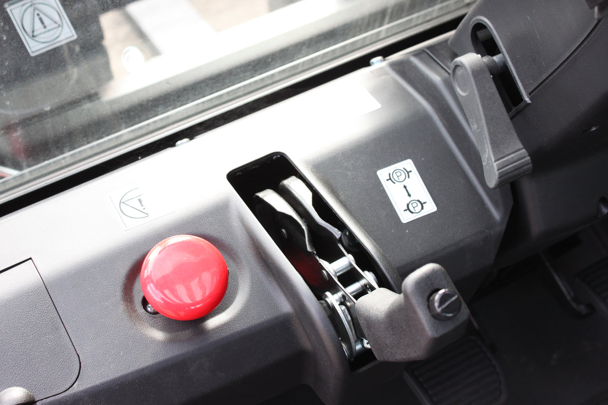 Hangcha XF120D 12T | Full Cab Diesel Counterbalance | 4-Wheel Forklift