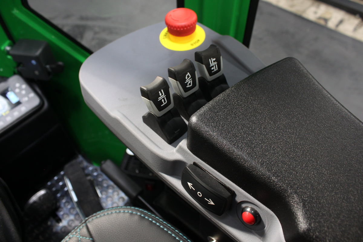 Mima mj20 Full Cab electric articulated forklift | 2t capacity, vna, lithium battery
