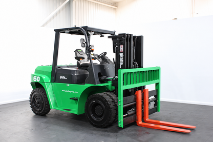 giraffe GBL60 | Open Cab Lithium Electric Counterbalance  | 4-Wheel Forklift