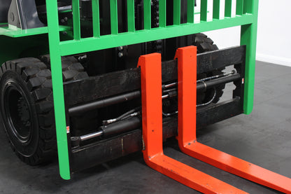 giraffe GBL60 | Open Cab Lithium Electric Counterbalance  | 4-Wheel Forklift