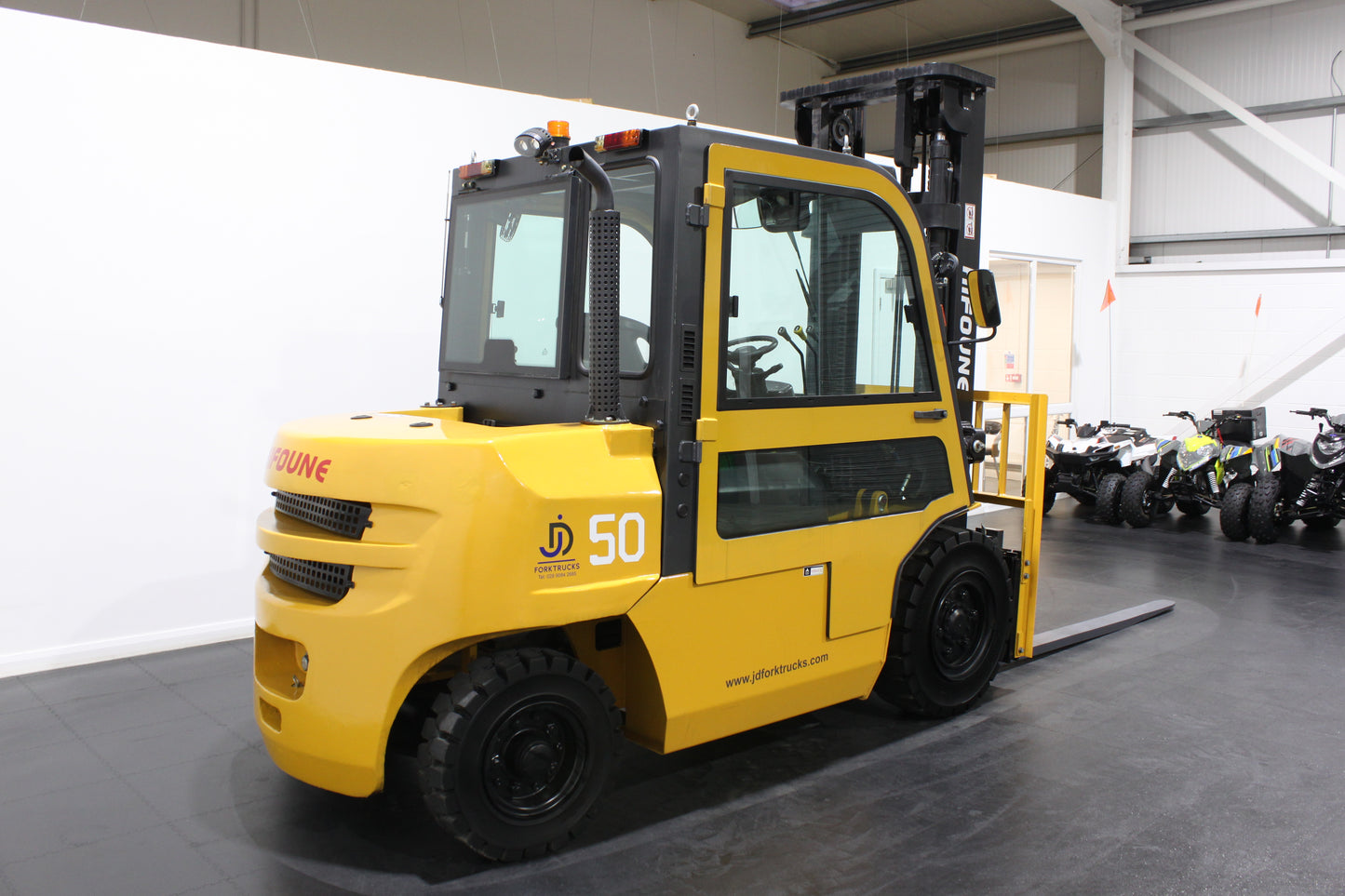 HIFOUNE FD50 - Full Cab