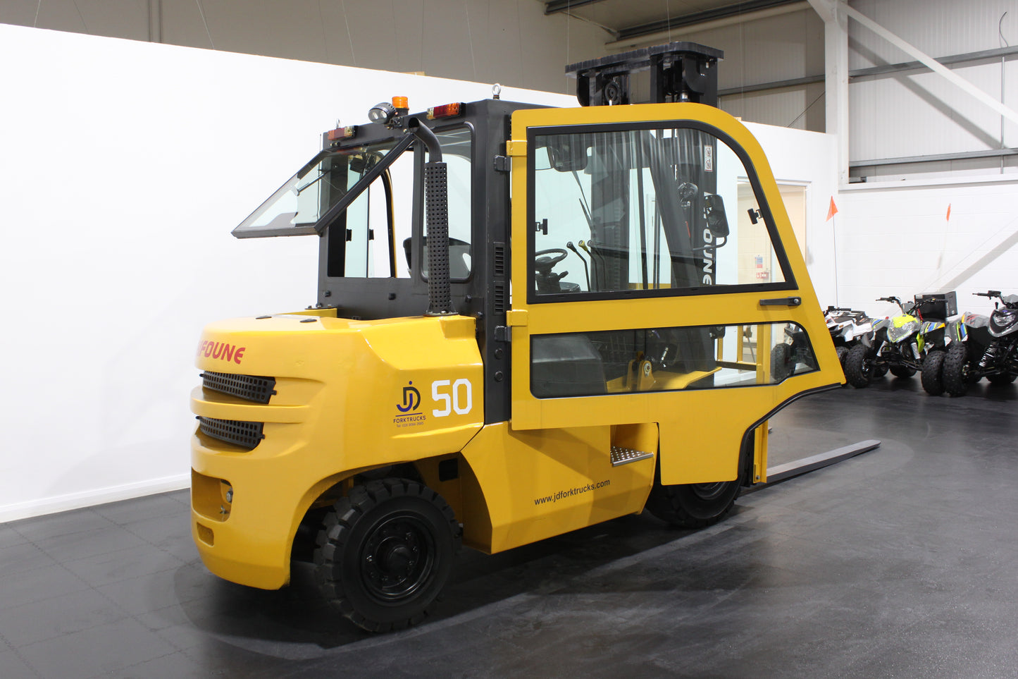 HIFOUNE FD50 - Full Cab