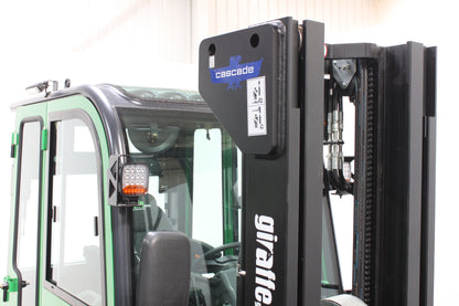 giraffe GBL25 Premium | Full Cab Lithium Electric Counterbalance | 4-Wheel Forklift