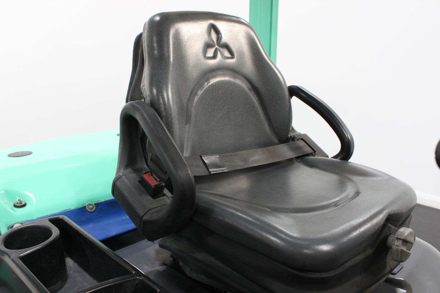 MITSUBISHI FD20N - Open Cab