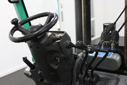 MITSUBISHI FD20N - Open Cab