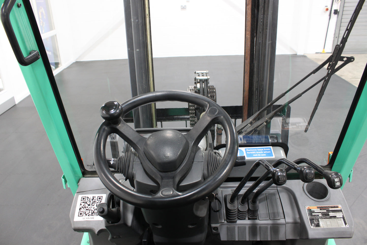 MITSUBISHI FD20N - Open Cab