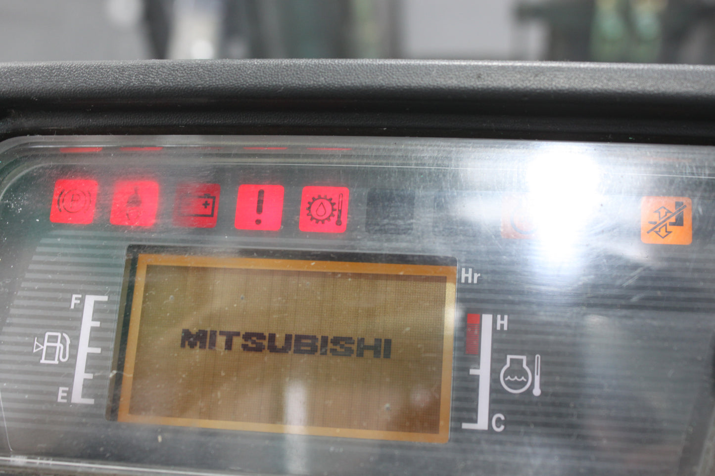 MITSUBISHI FD20N - Open Cab