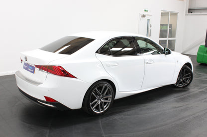 Lexus IS 300h F-Sport 4dr CVT Auto