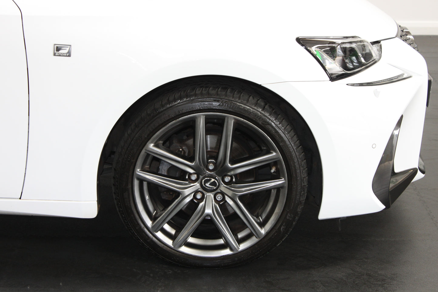 Lexus IS 300h F-Sport 4dr CVT Auto