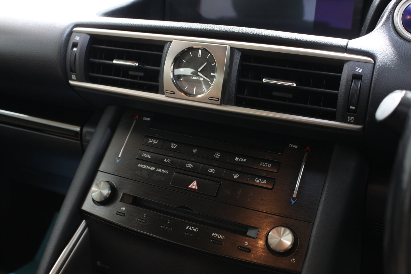 Lexus IS-Series 300h Executive Edition 4dr CVT Auto