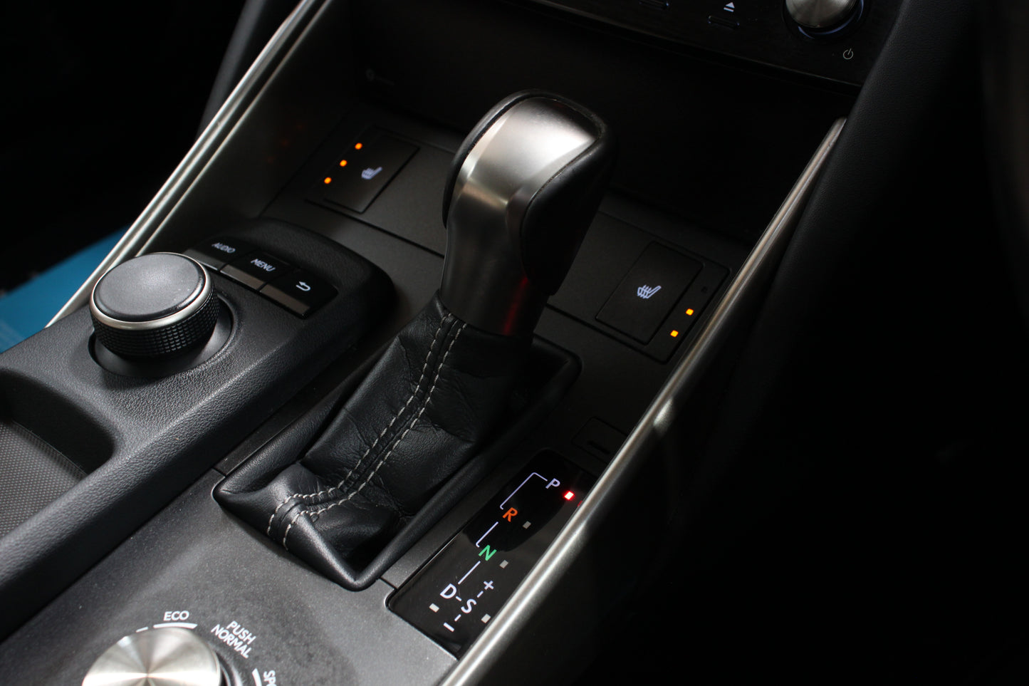 Lexus IS-Series 300h Executive Edition 4dr CVT Auto