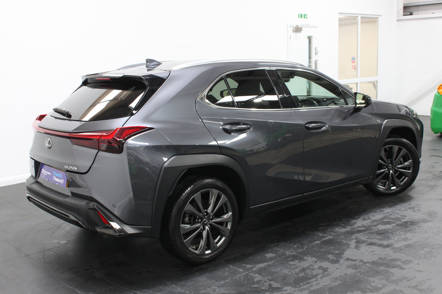 Lexus UX 250h 2.0 F-Sport Design 5dr CVT