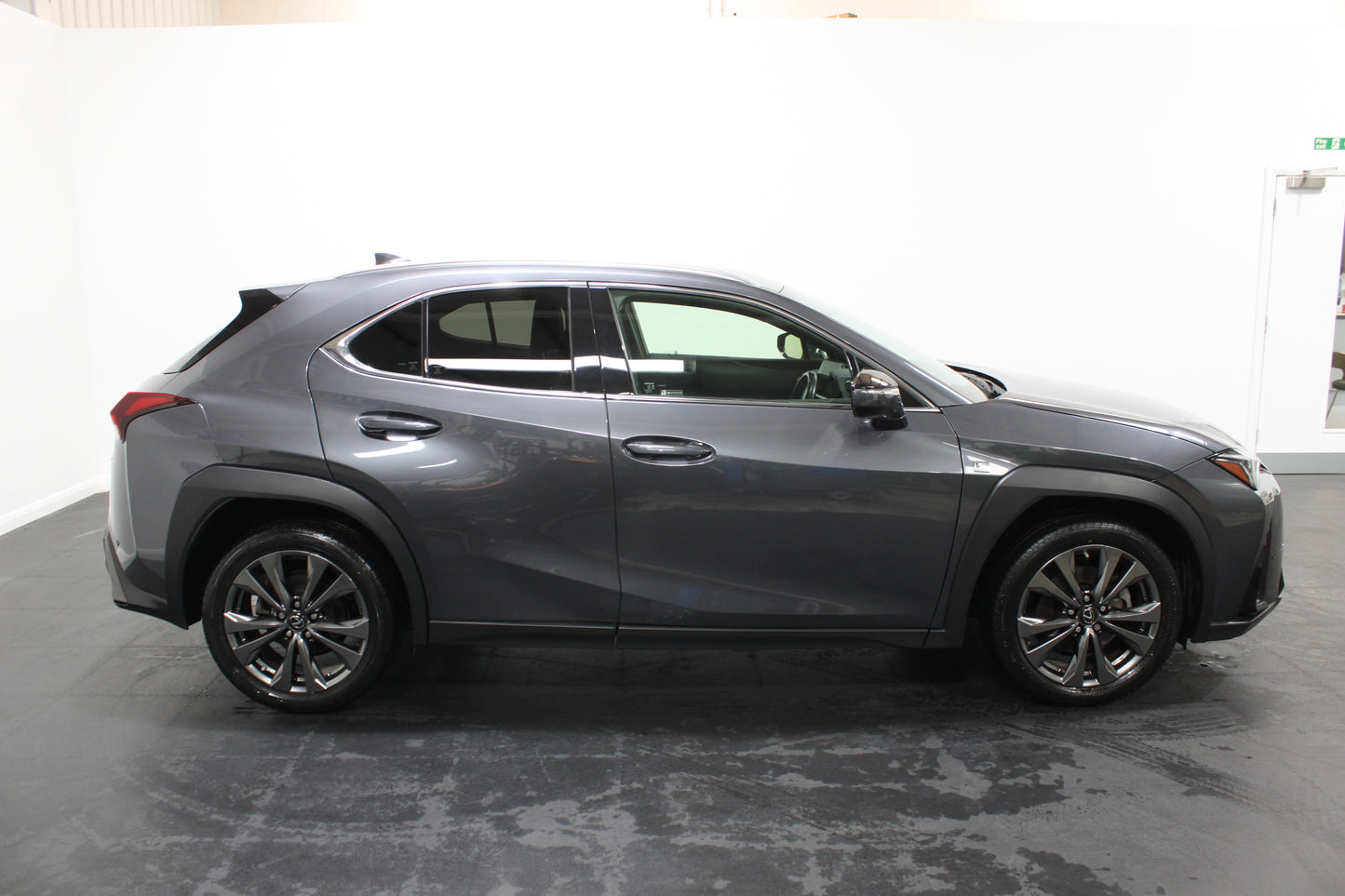 Lexus UX 250h 2.0 F-Sport Design 5dr CVT
