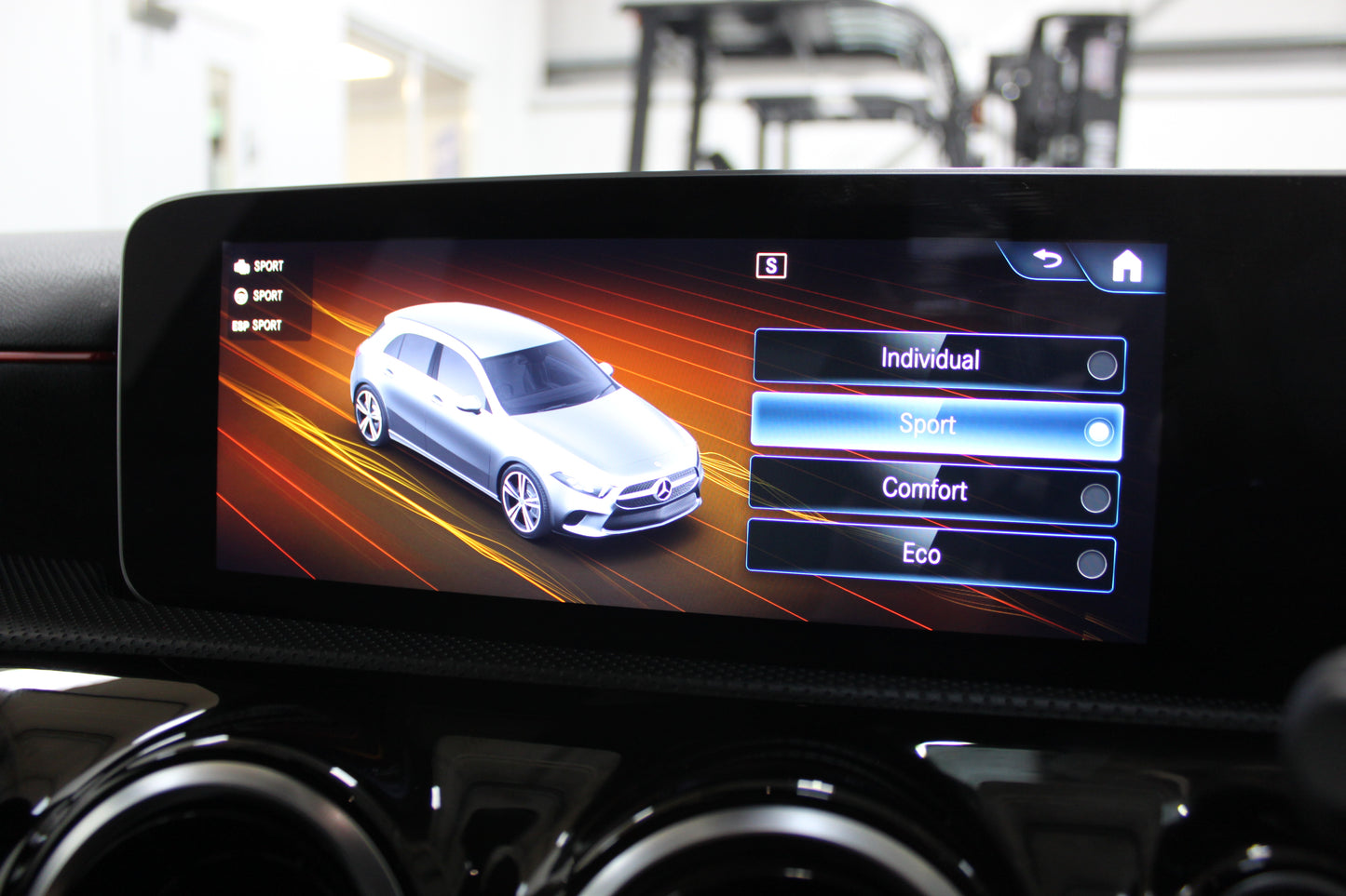 Mercedes-Benz A Class 1.3 A200 AMG Line (Executive)