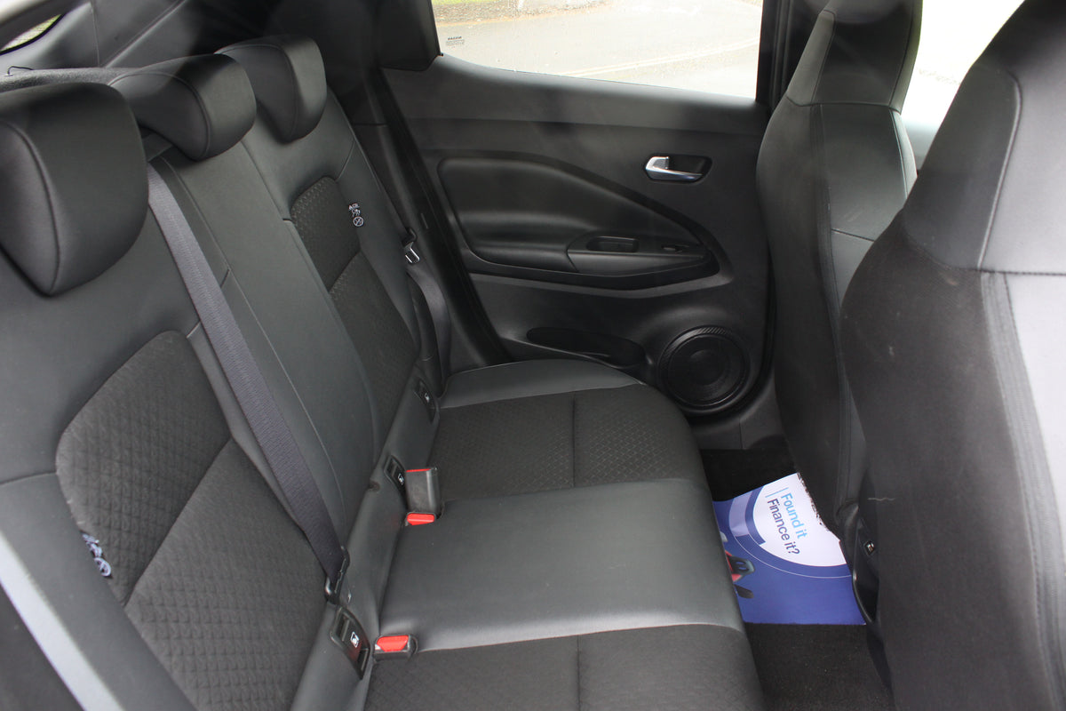 Nissan Juke 1.6 Hybrid N-Connecta 5dr Auto