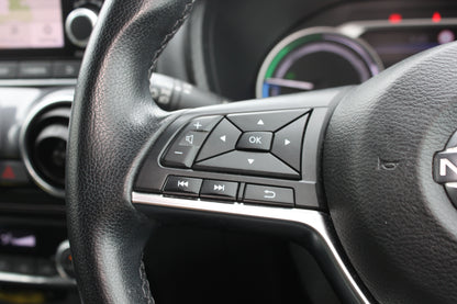 Nissan Juke 1.6 Hybrid N-Connecta 5dr Auto