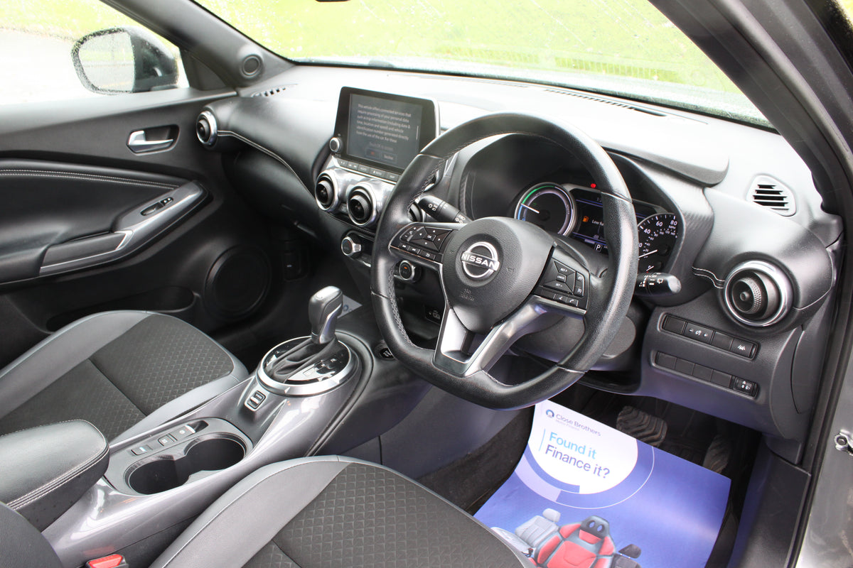 Nissan Juke 1.6 Hybrid N-Connecta 5dr Auto