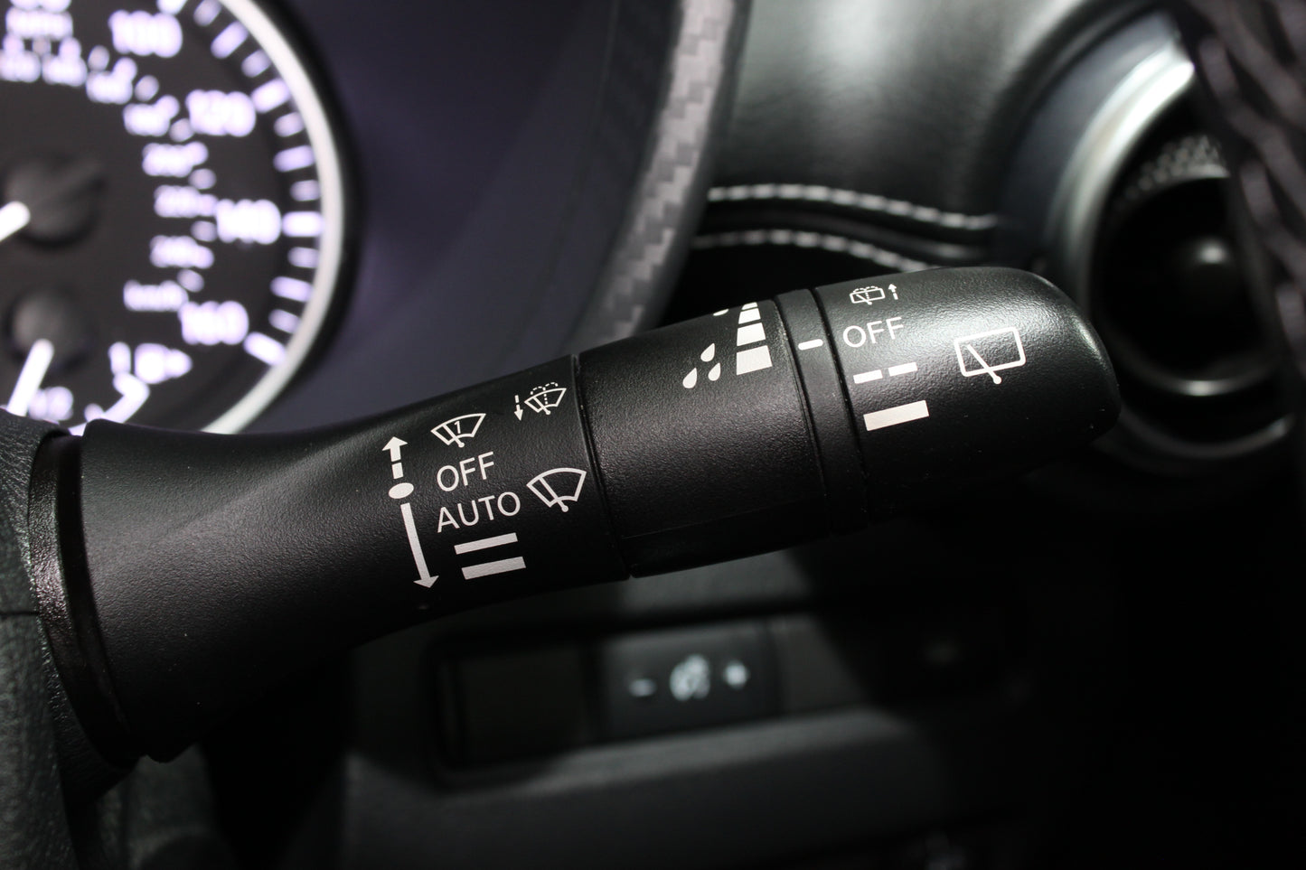 Nissan Juke 1.6 Hybrid N-Connecta 5dr Auto