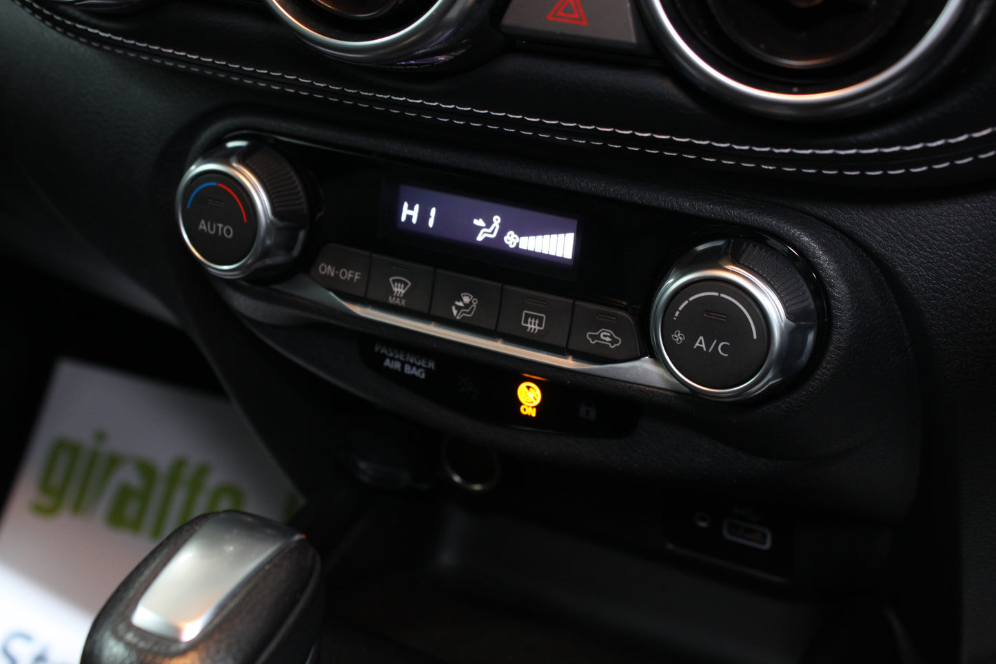 Nissan Juke 1.6 Hybrid N-Connecta 5dr Auto