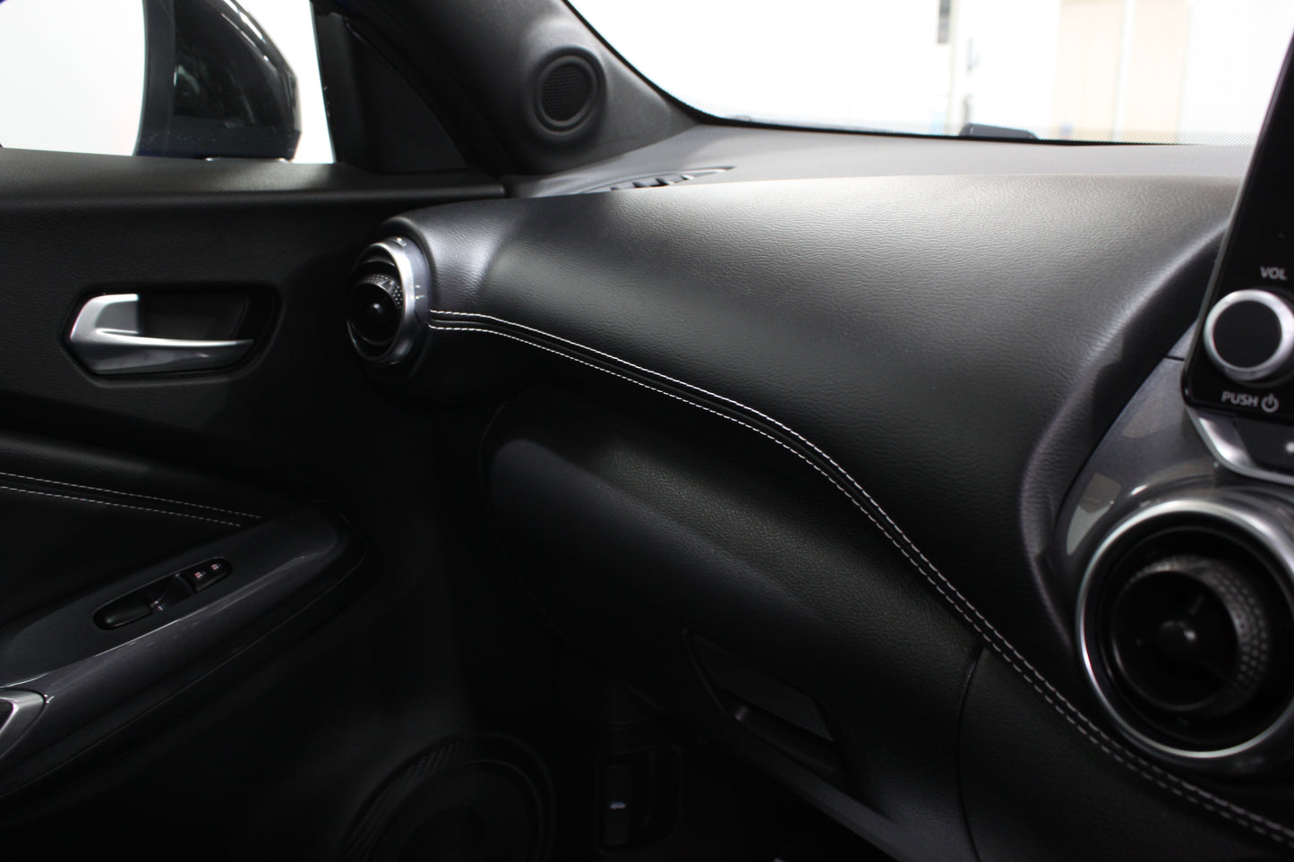 Nissan Juke 1.6 Hybrid N-Connecta 5dr Auto