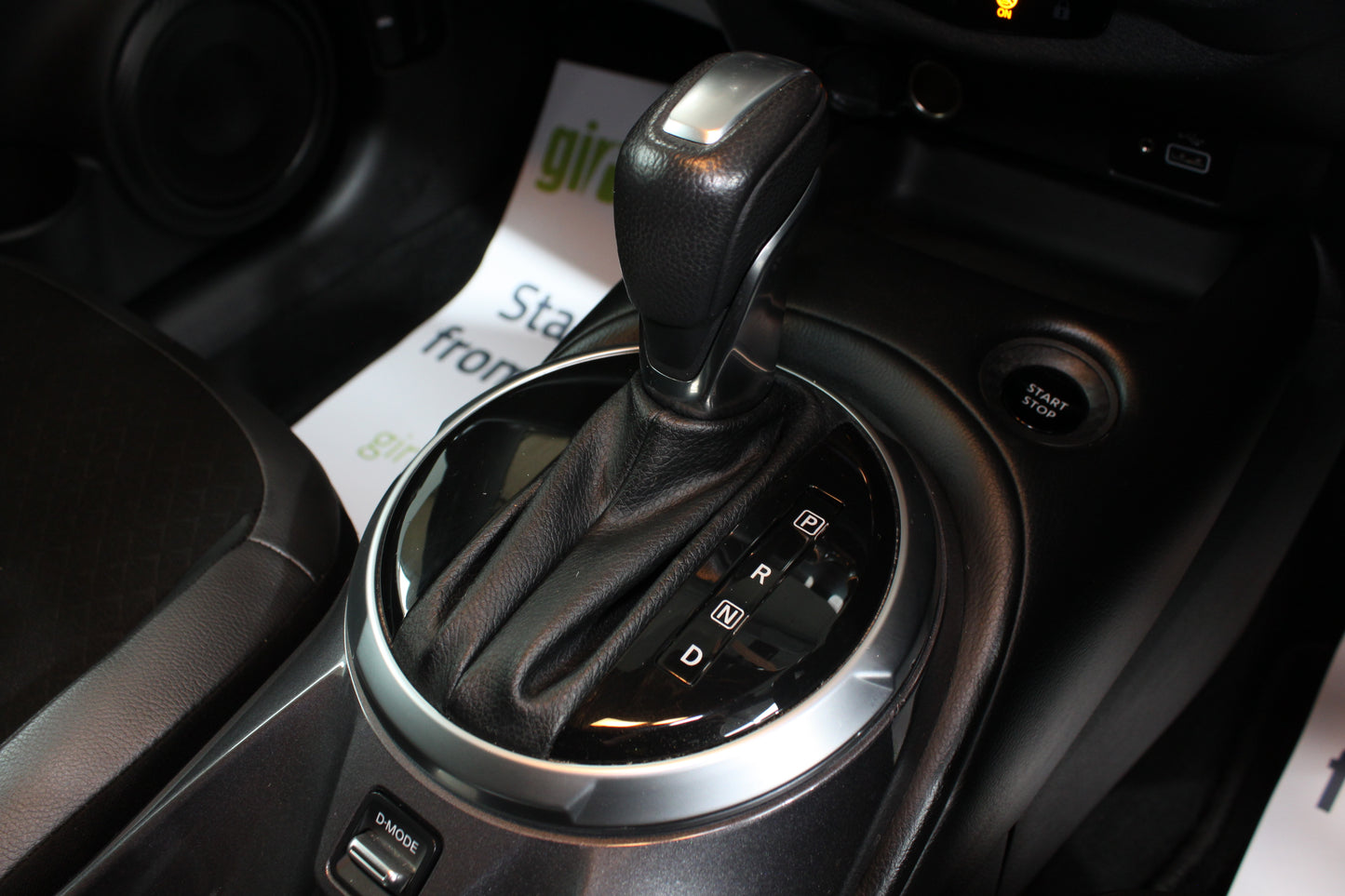 Nissan Juke 1.6 Hybrid N-Connecta 5dr Auto