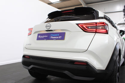 Nissan Juke 1.0 DiG-T 114 N-Connecta 5dr