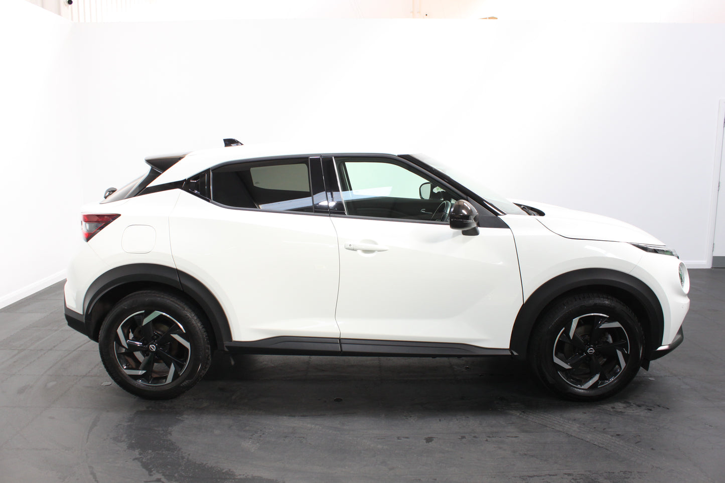 Nissan Juke 1.0 DiG-T 114 N-Connecta 5dr DCT