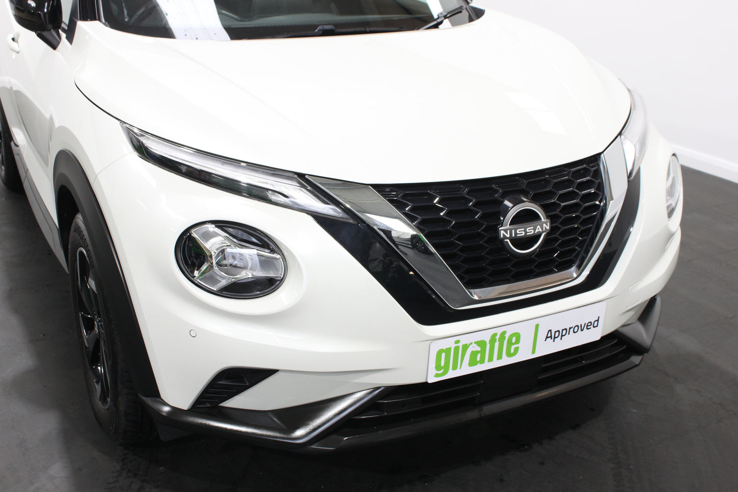 Nissan Juke 1.0 DiG-T 114 N-Connecta 5dr