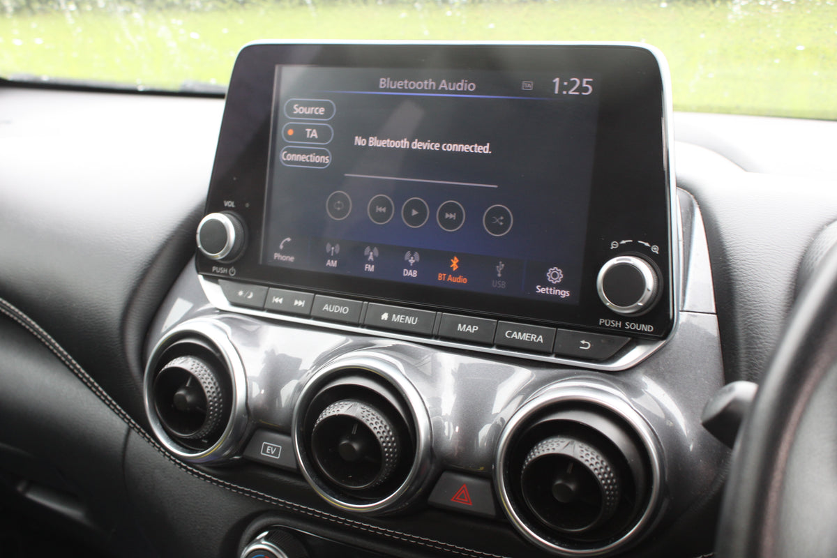 Nissan Juke 1.6 Hybrid N-Connecta 5dr Auto