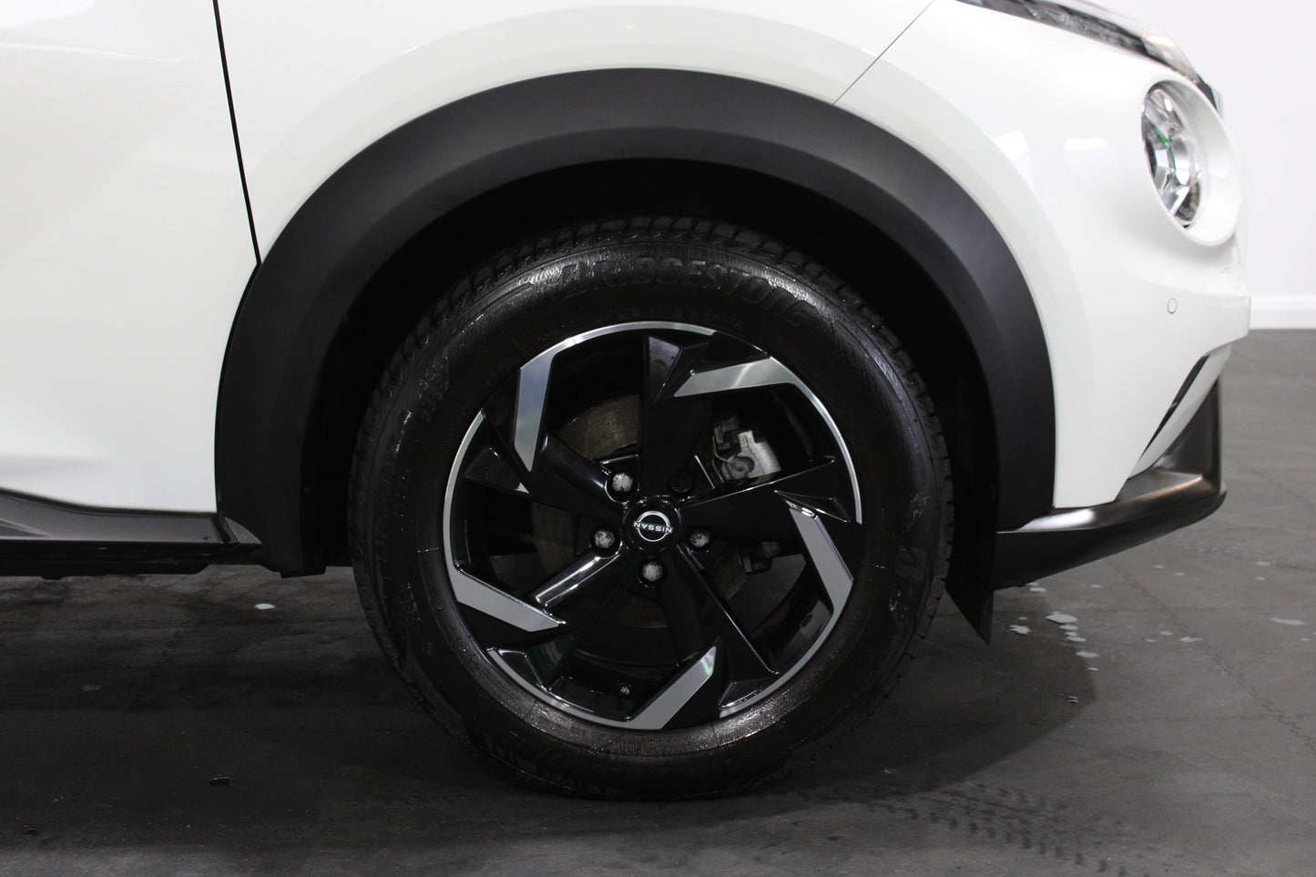 Nissan Juke 1.0 DiG-T 114 N-Connecta 5dr