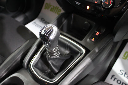 Nissan Qashqai 1.3 DiG-T Acenta Premium 5dr