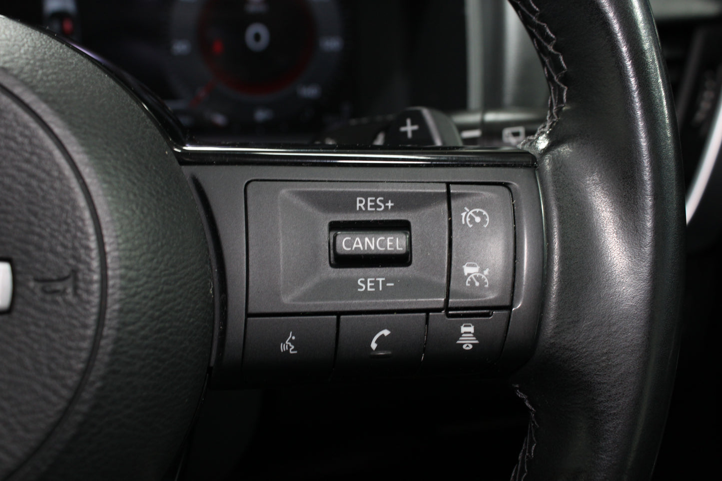 Nissan Qashqai 1.3 DiG-T MH 158 N-Connecta 5dr Xtronic