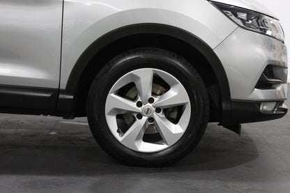 Nissan Qashqai 1.3 DiG-T Acenta Premium 5dr