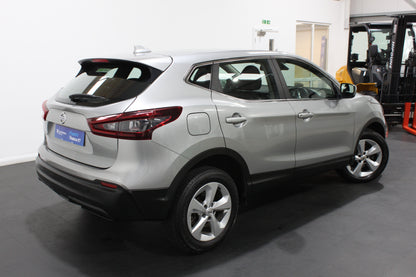 Nissan Qashqai 1.3 DiG-T Acenta Premium 5dr