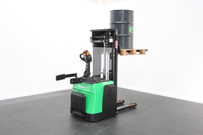 giraffe GES16P-40  Stand-on Powered Stacker – 1,600kg Capacity | Lithium-Ion Electric