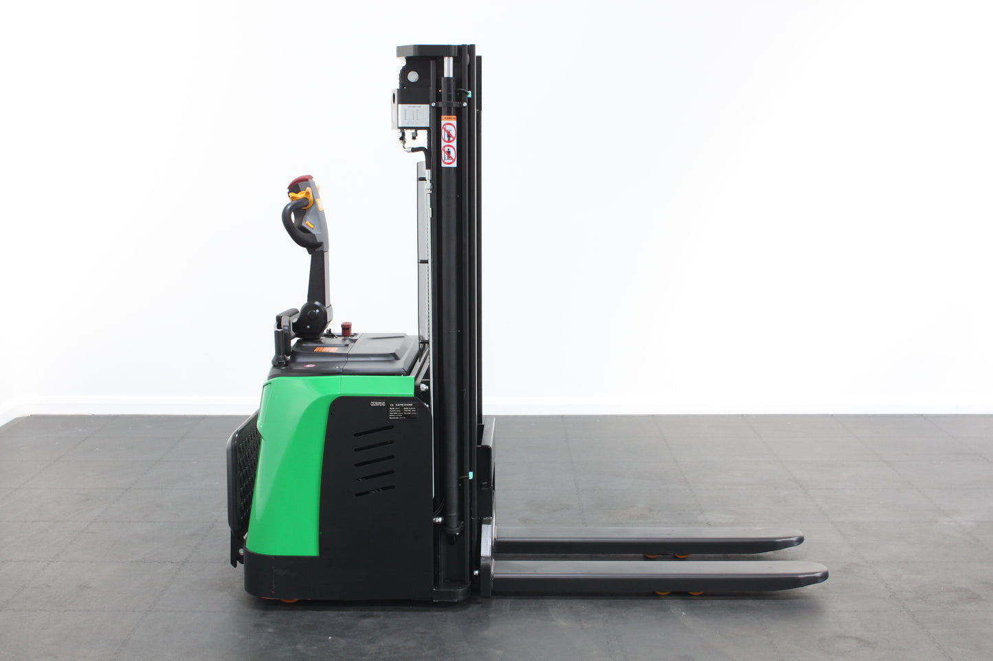giraffe GES16P-40  Stand-on Powered Stacker – 1,600kg Capacity | Lithium-Ion Electric