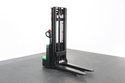 giraffe GES15M-30 Electric Pallet Stacker – 1,500kg Capacity | Lithium-Ion Electric