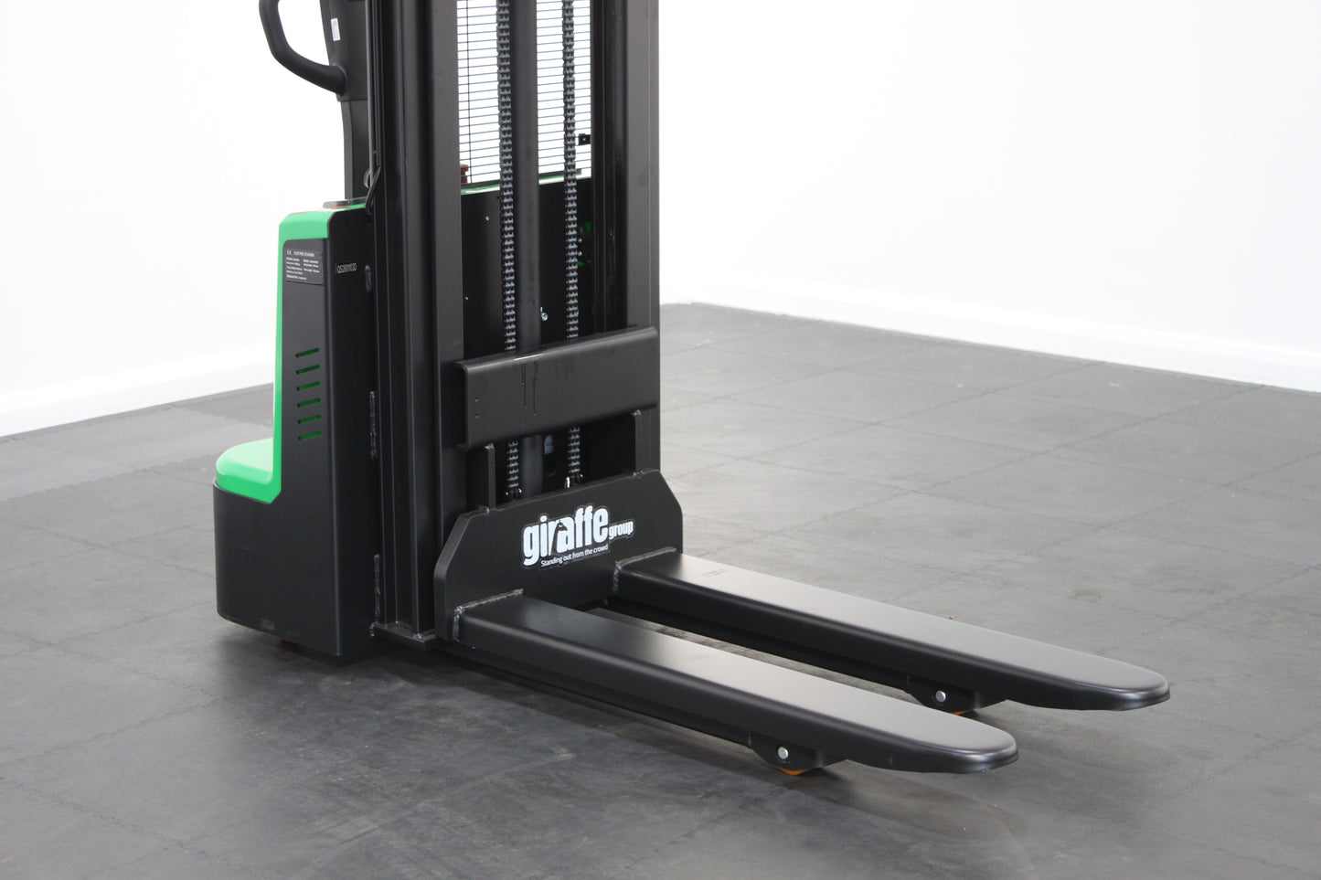 giraffe GES15M-30 Electric Pallet Stacker – 1,500kg Capacity | Lithium-Ion Electric