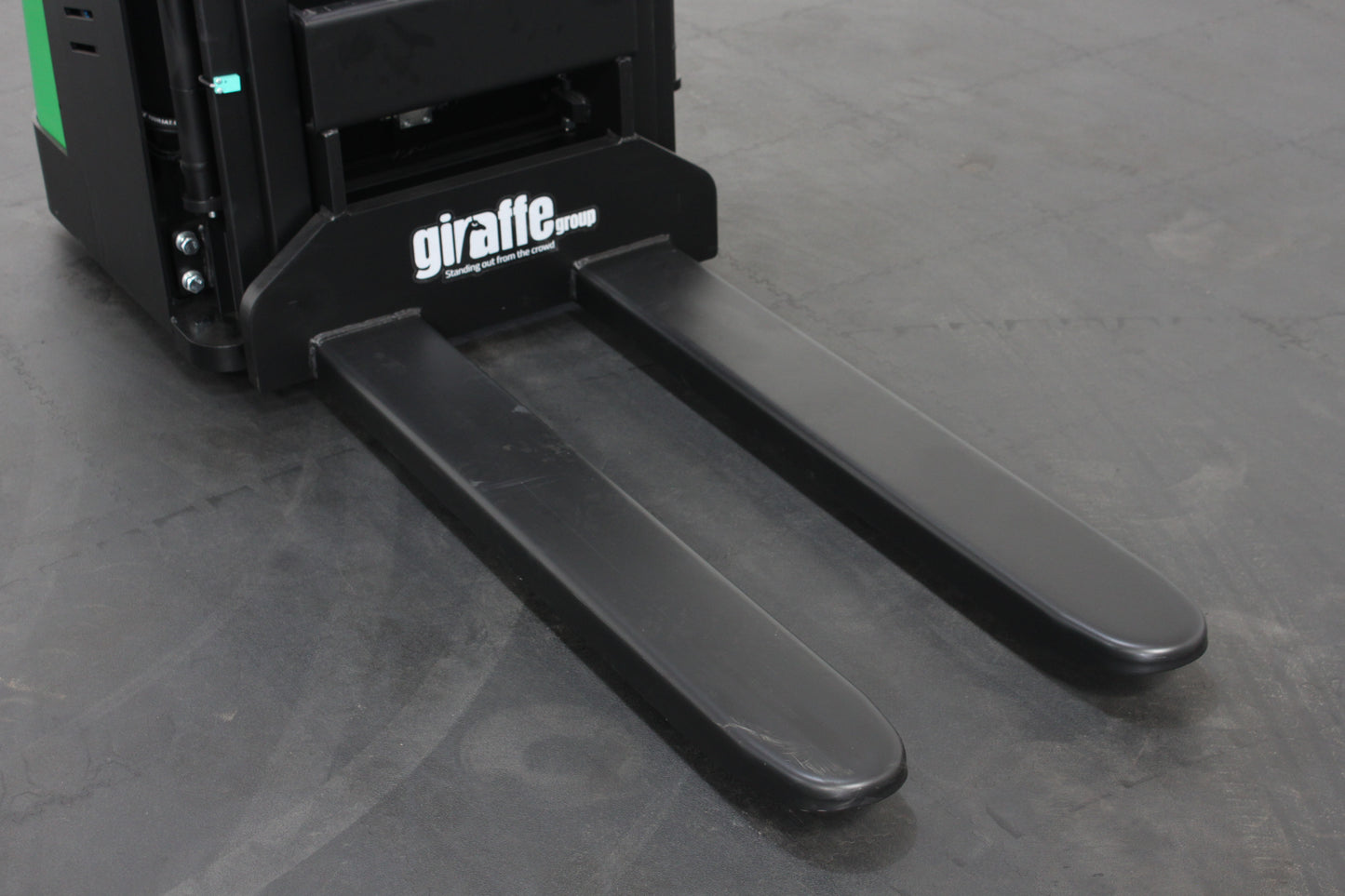 giraffe GES16P-30  Stand-on Powered Stacker – 1,600kg Capacity | Lithium-Ion Electric