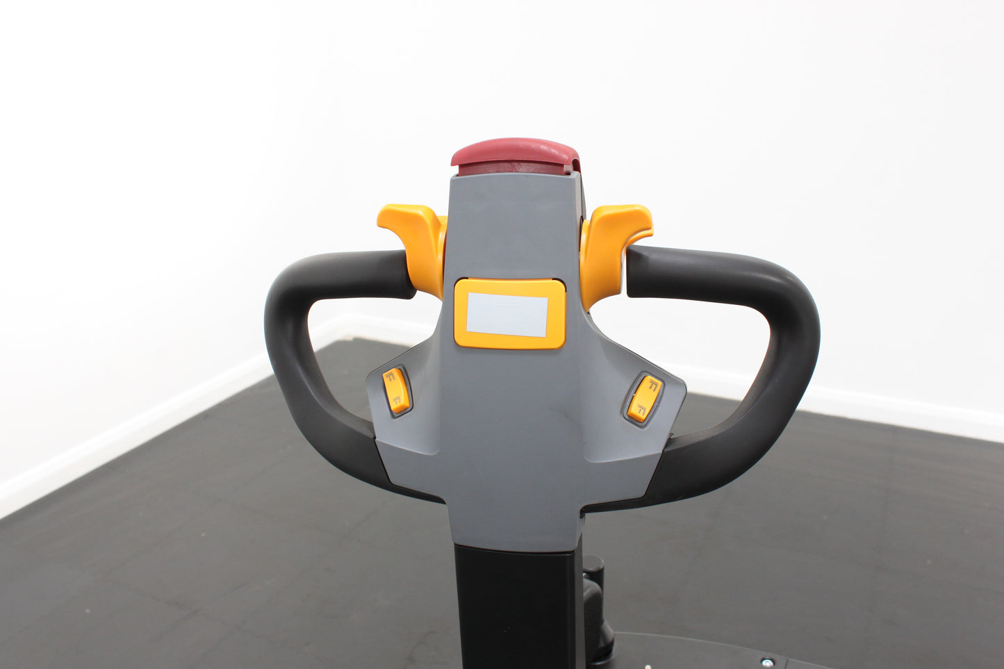 giraffe GES16P-30  Stand-on Powered Stacker – 1,600kg Capacity | Lithium-Ion Electric